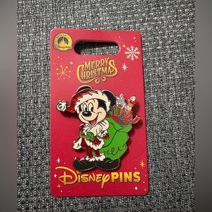 Santa Mickey Pin - Holiday 2025